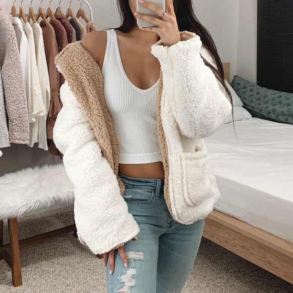 Felicias Jackets & Blazers - 🆕 Ivory Cream Reversible Hooded Teddy Jacket